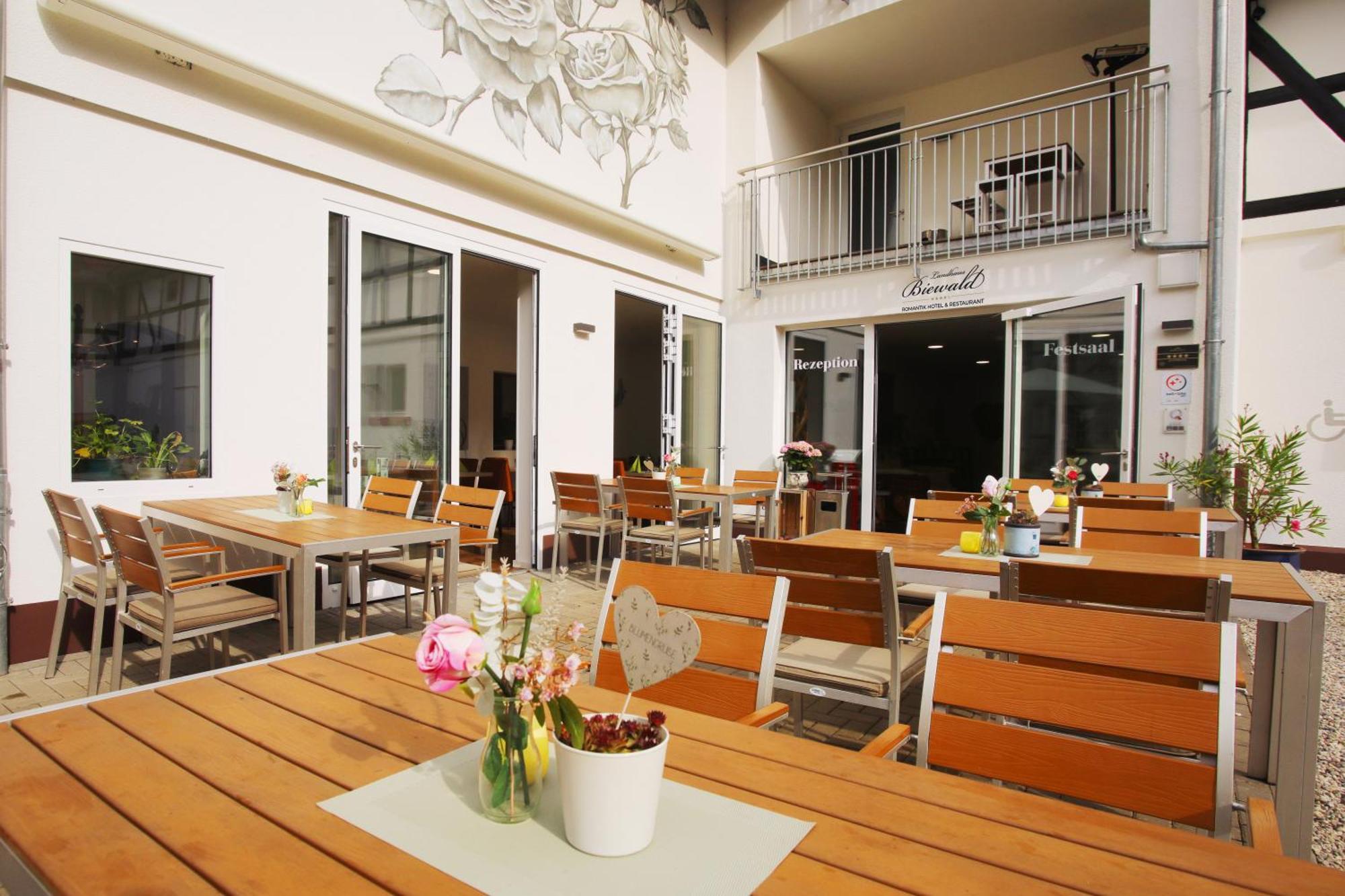 Romantik Hotel Landhaus Biewald Friedland  Екстериор снимка